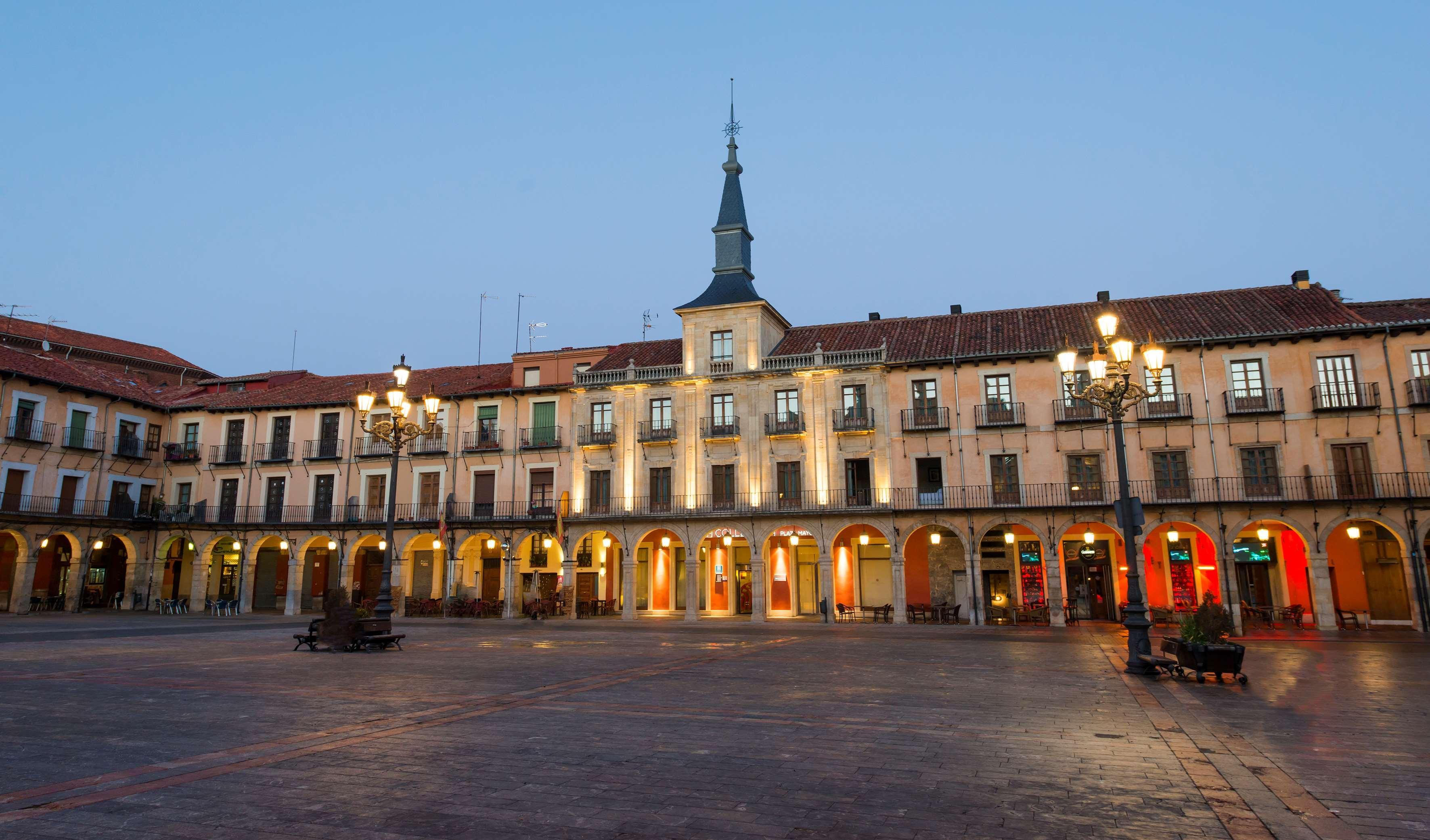 Nh Collection Leon Plaza Mayor Eksteriør billede